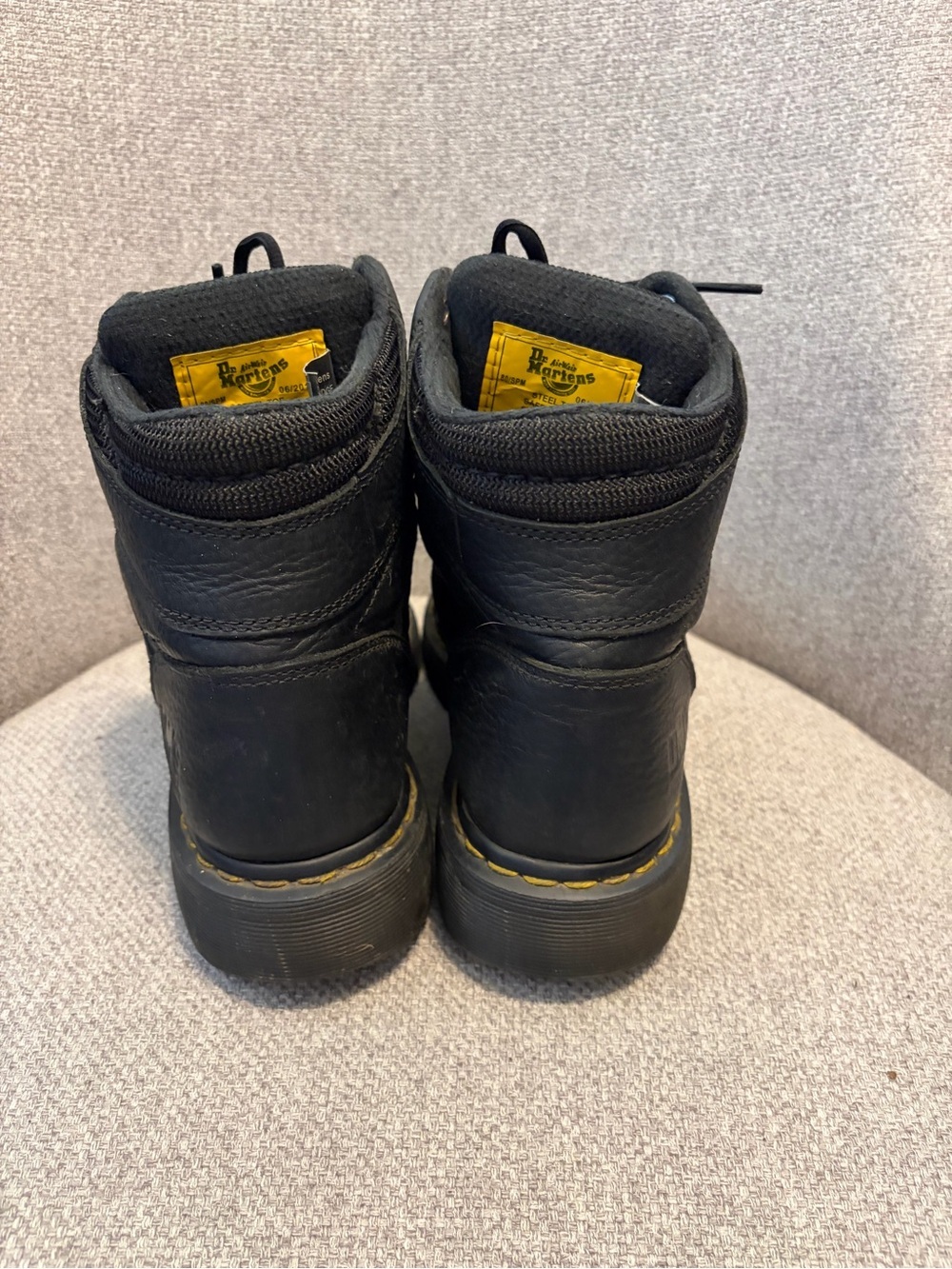 DR. MARTENS- size 7 men’s/ size 8 ladies black Ironbridge Steel Toe Work Boots. - Picture 4 of 6